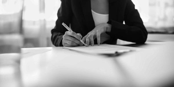 Permisos de Residencia y Trabajo / Visados / Golden Visa Bot · Golden Visa Inversión en Deuda Pública